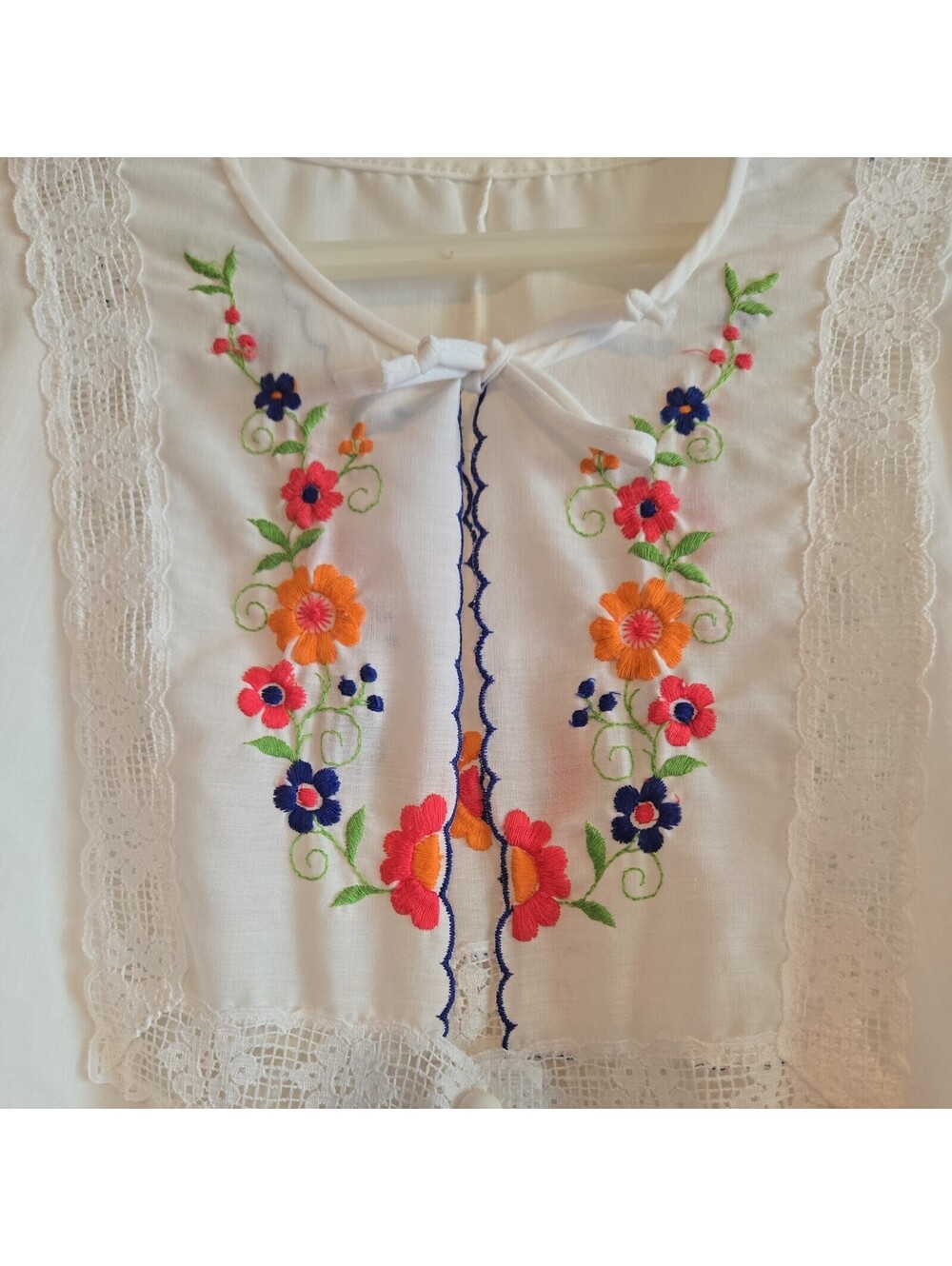 vtg gilead layered L Floral Embroidered Lace maxi Button Front nightgown gauze